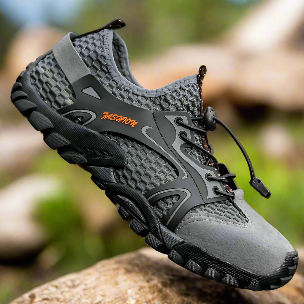 outdoor hiking shoe