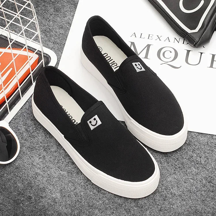 Women Casual Embroidery Flat Shoes