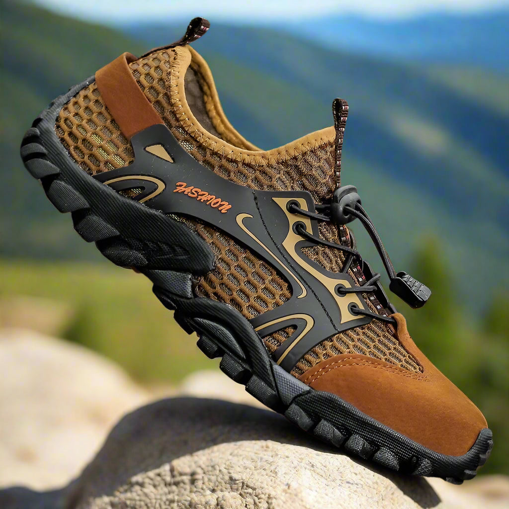 outdoor hiking shoe